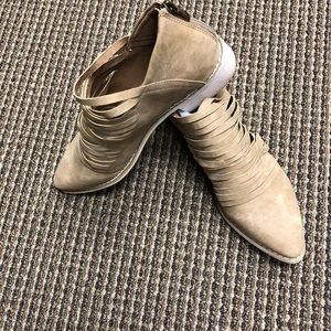 Mi.iM ‘Free Soul’ Shredded Booties